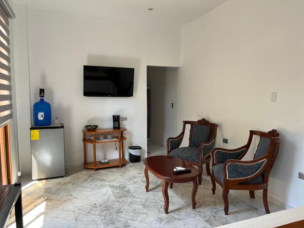 Maytenus Galapagos Puerto Ayora  Ngoại thất bức ảnh