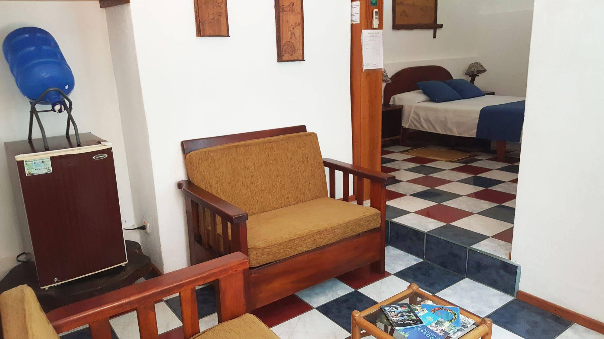 Maytenus Galapagos Puerto Ayora  Ngoại thất bức ảnh
