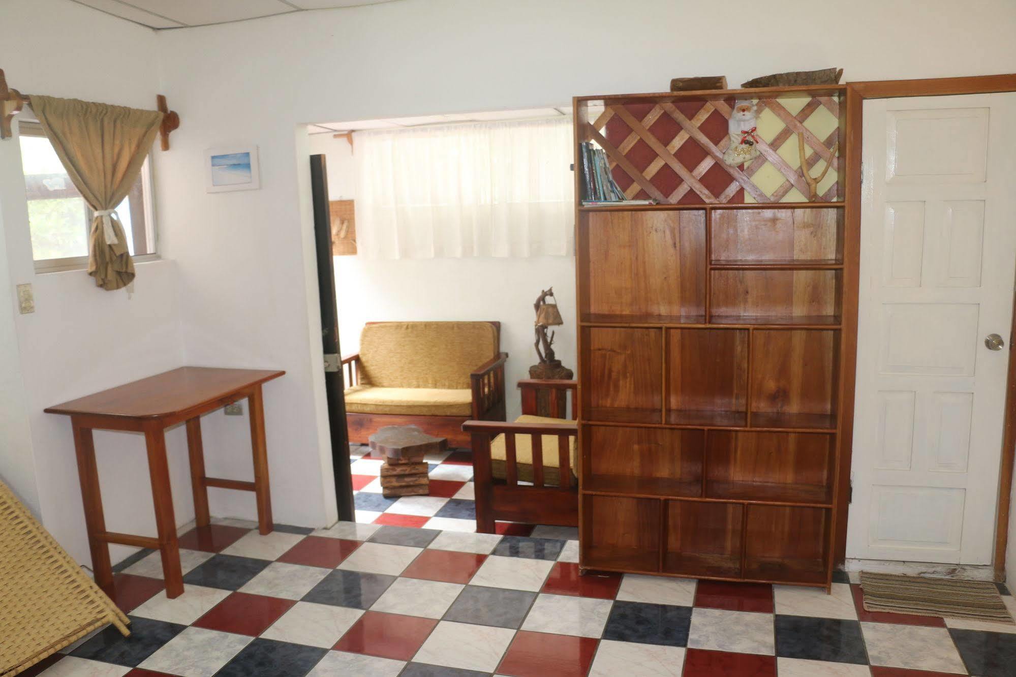 Maytenus Galapagos Puerto Ayora  Ngoại thất bức ảnh