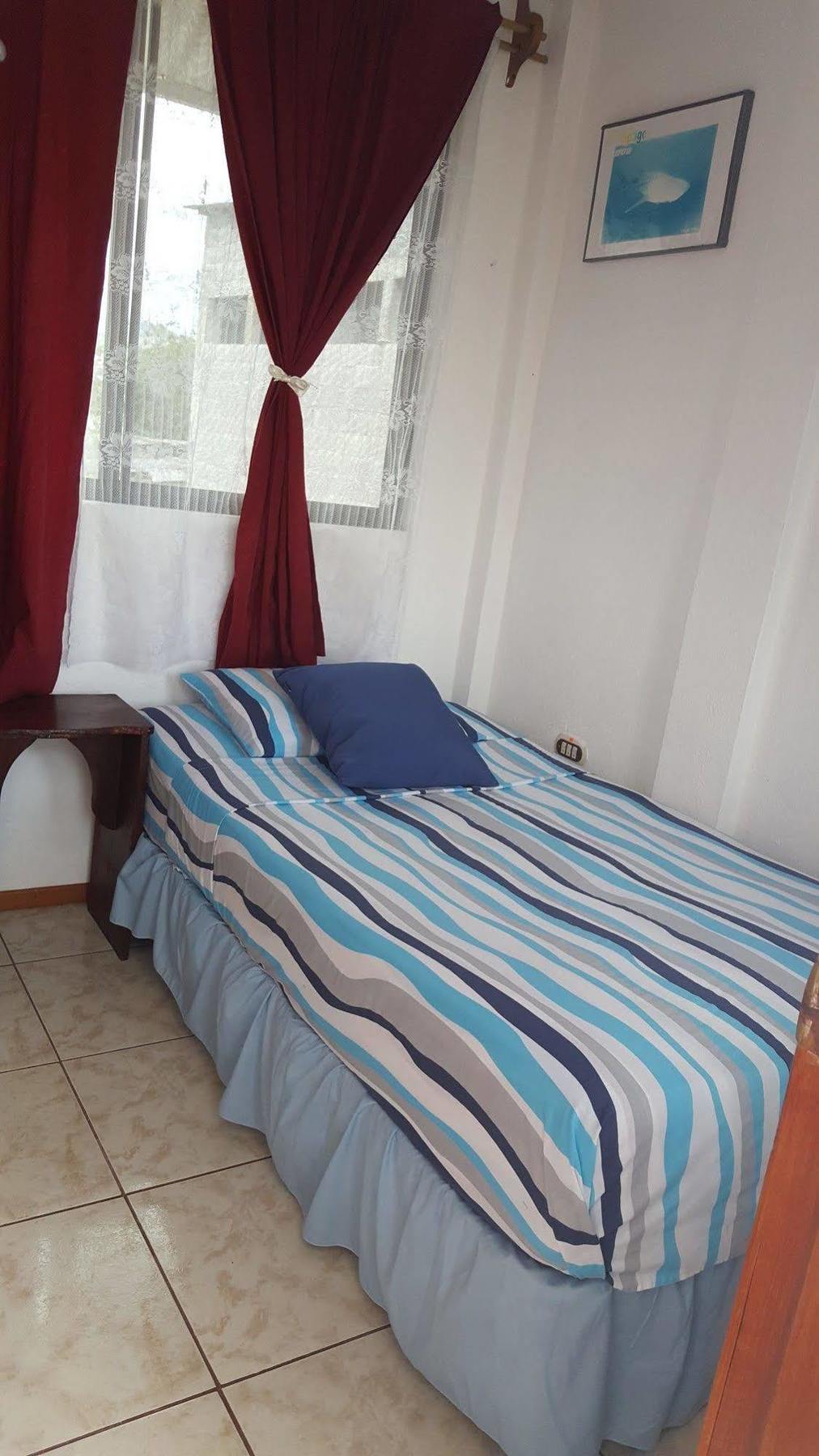 Maytenus Galapagos Puerto Ayora  Ngoại thất bức ảnh