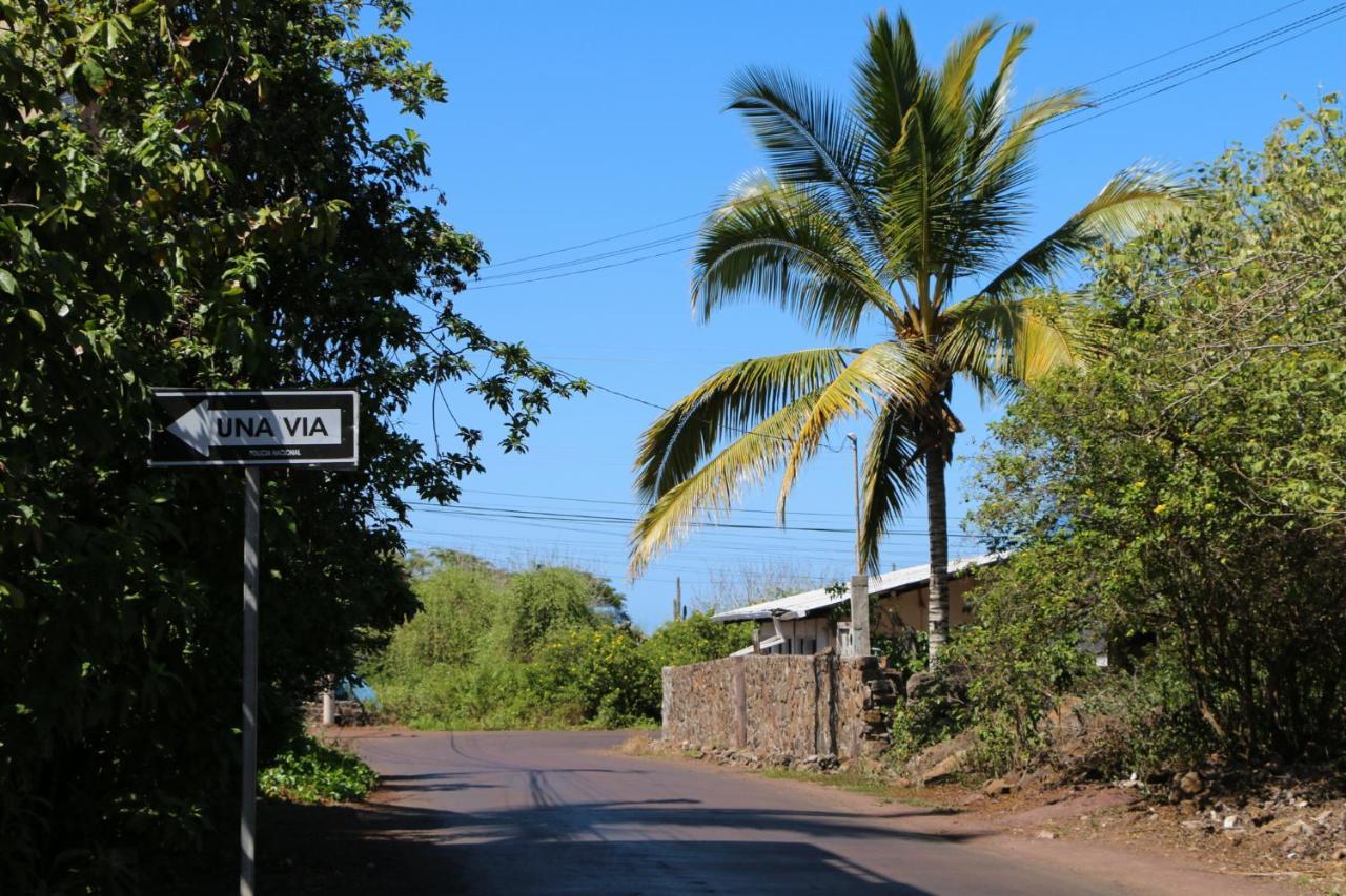 Maytenus Galapagos Puerto Ayora  Ngoại thất bức ảnh